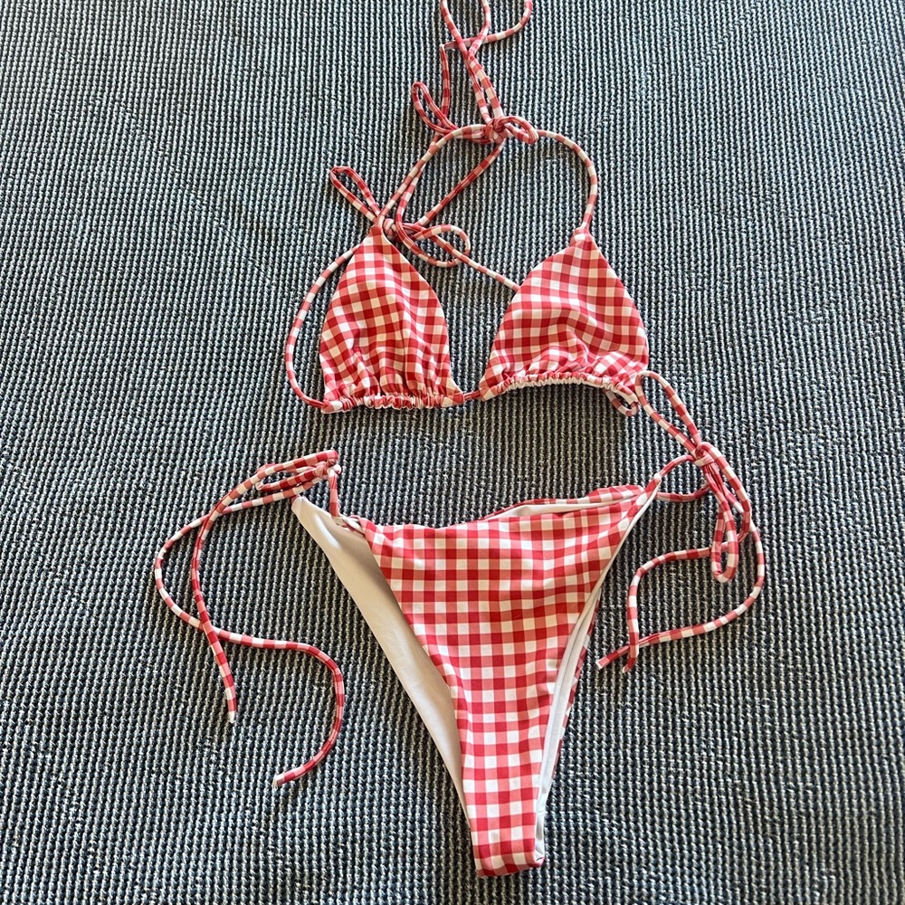 Red/white gingham bikini size XS/S